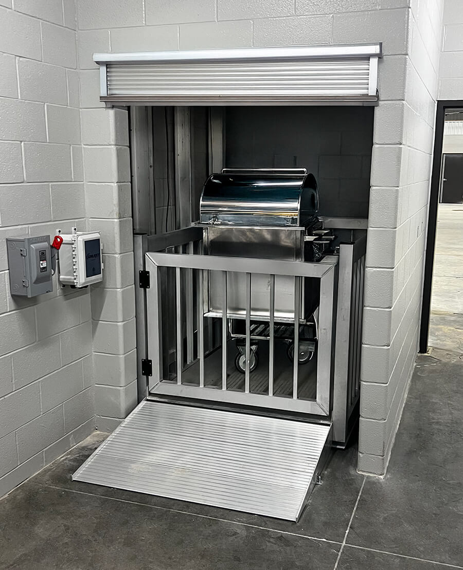 Dumbwaiter
